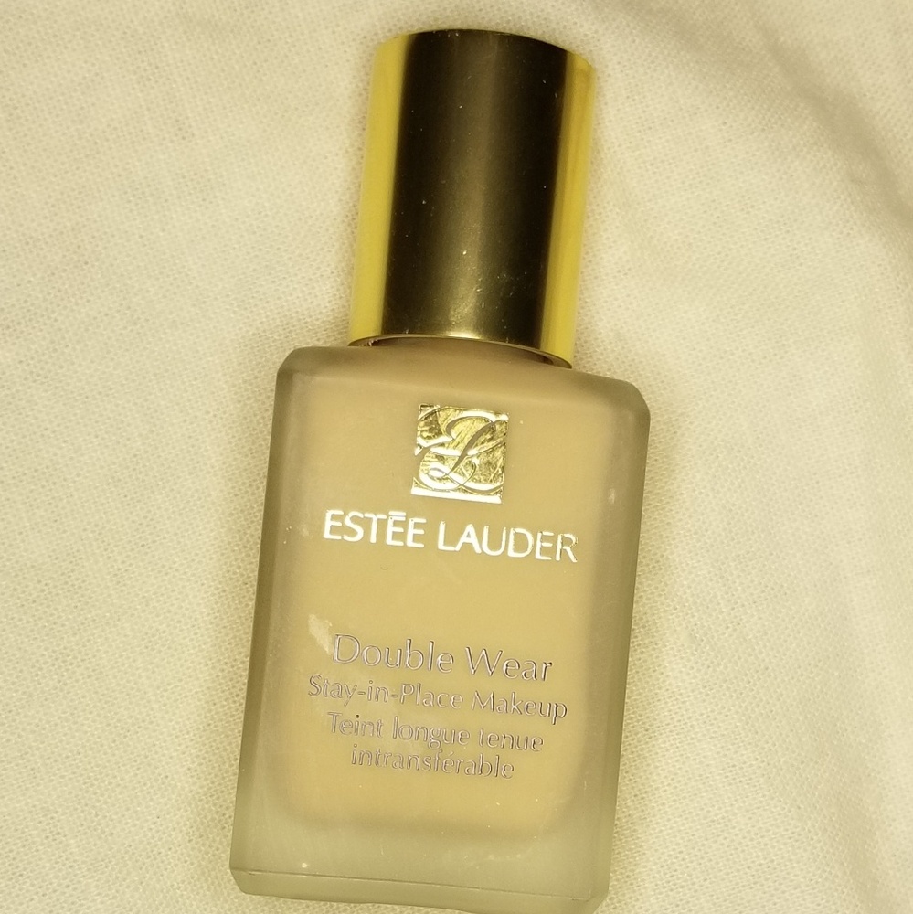 Estee Lauder double wear foundation